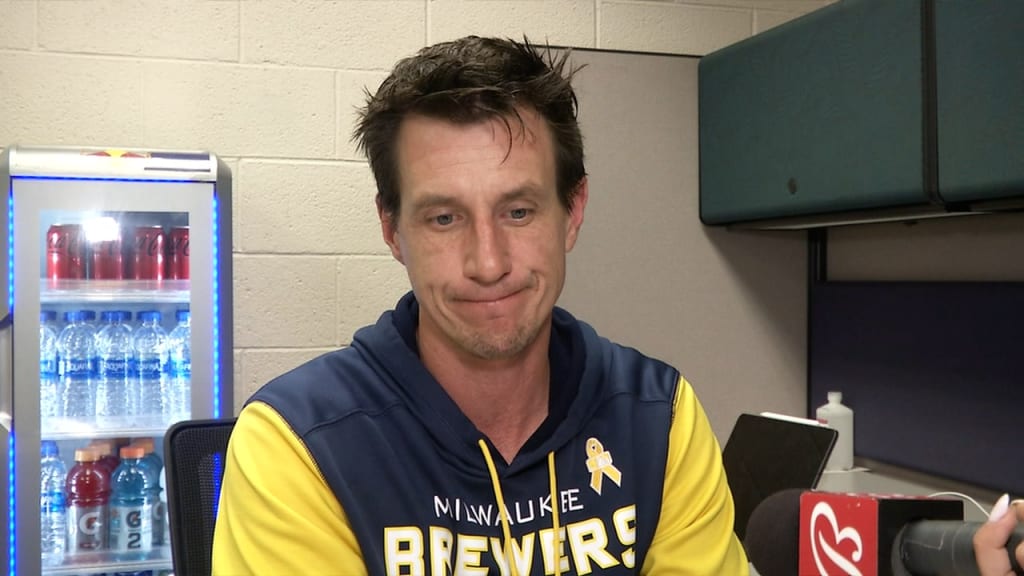 Milwaukee manager Craig Counsell reacts after ejection vs. Angels 