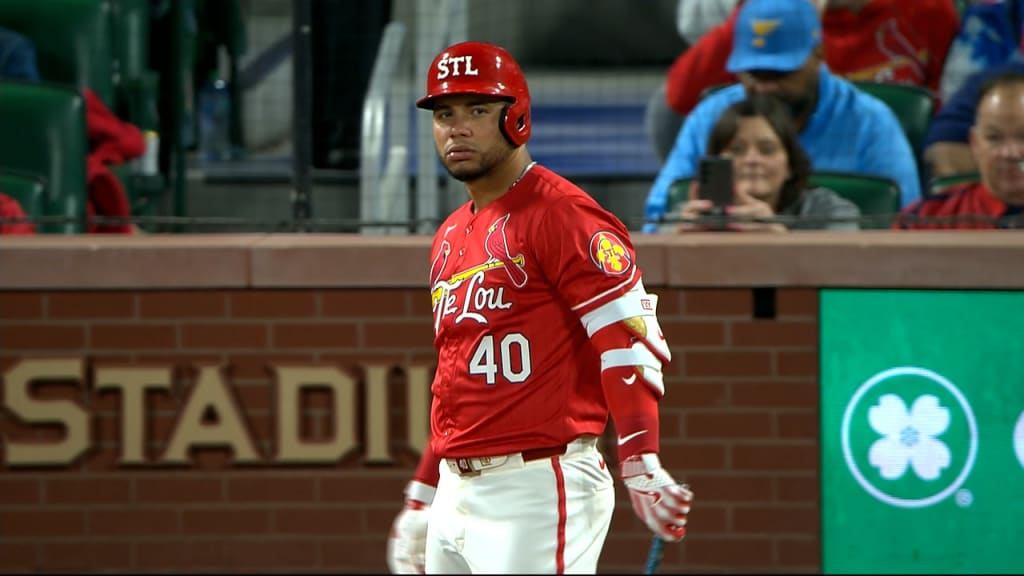 Willson Contreras impulsa con sencillo