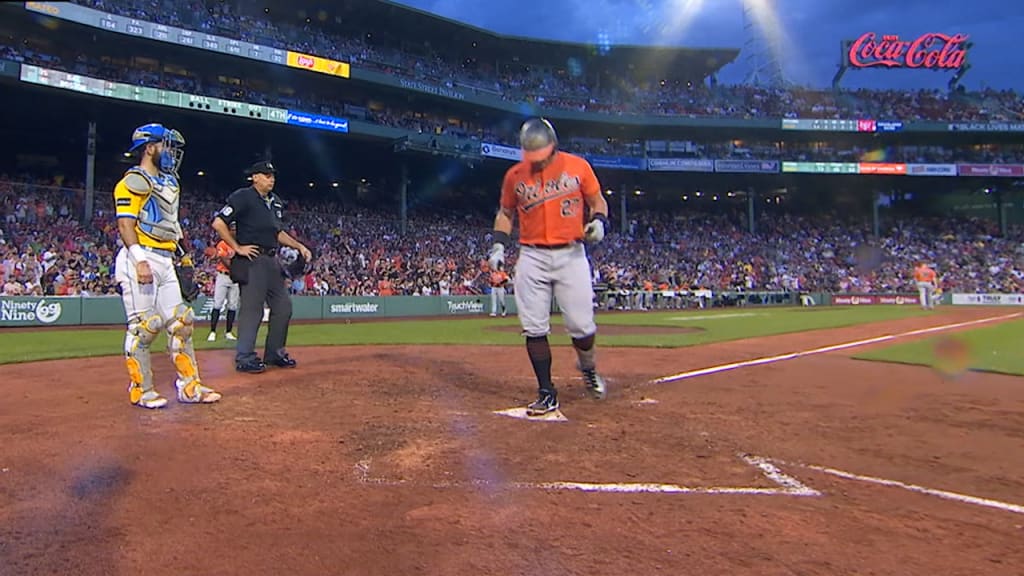 McCann homers in return to Turner Field