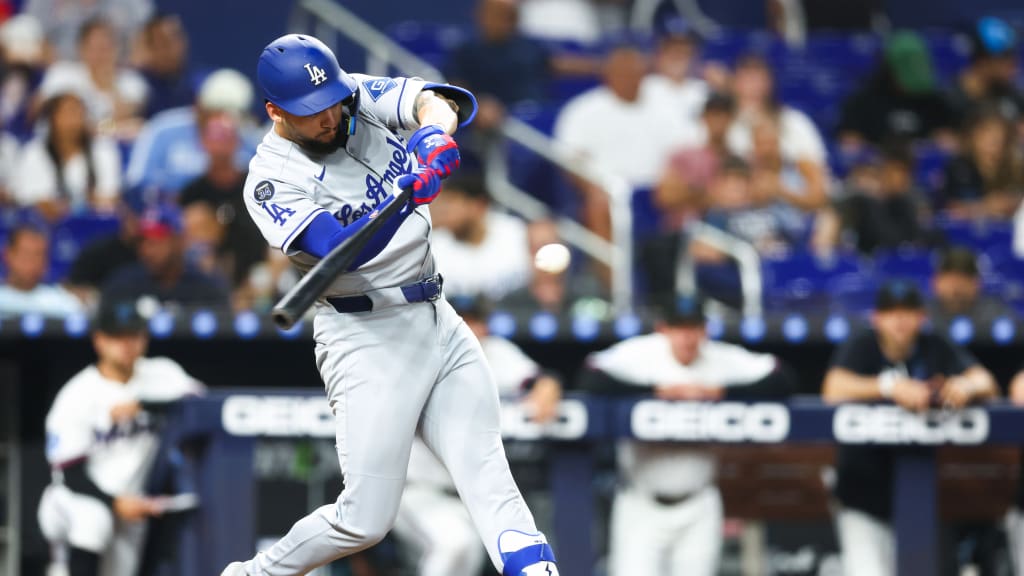 ドジャース、テオスカー・ヘルナンデス、左股関節のケガで長期離脱の可能性