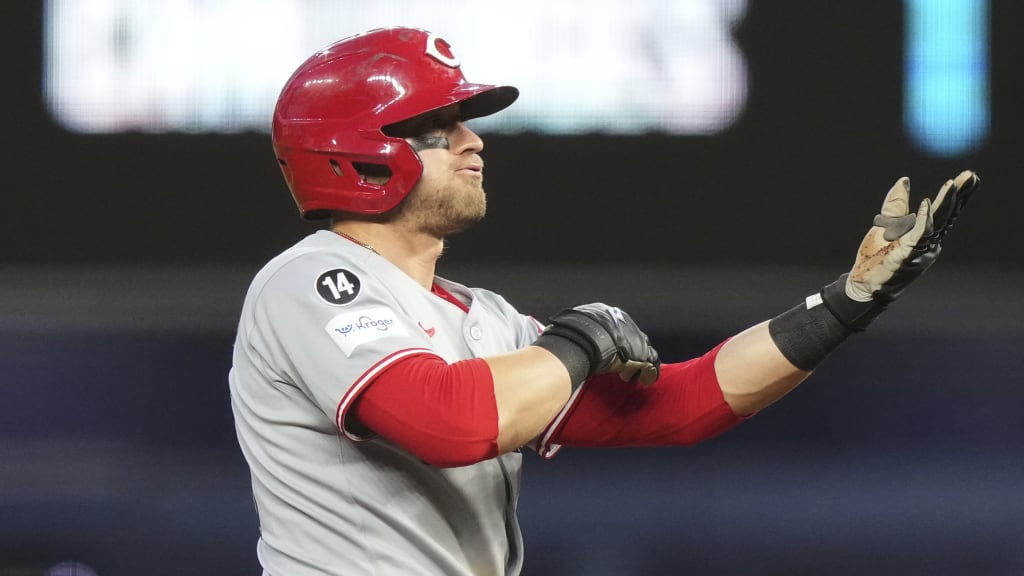 TJ Friedl's RBI double | 04/22/2025 | Cincinnati Reds