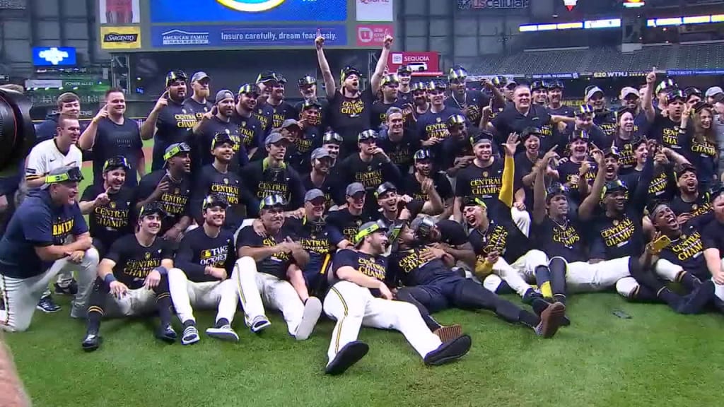 Milwaukee Brewers Clinched 2023 Nl Central Division Champions