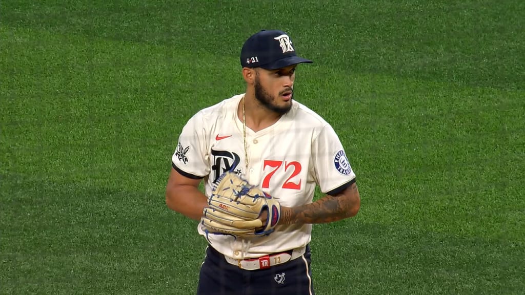 Jonathan Hernández strikes out three