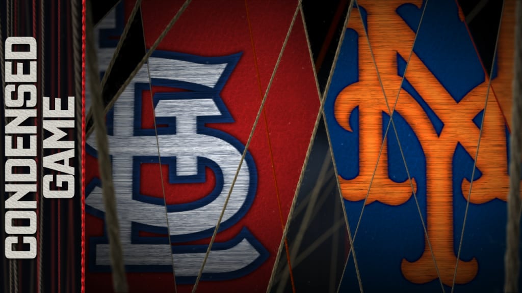 J.D. Martinez has two hits in Mets debut
