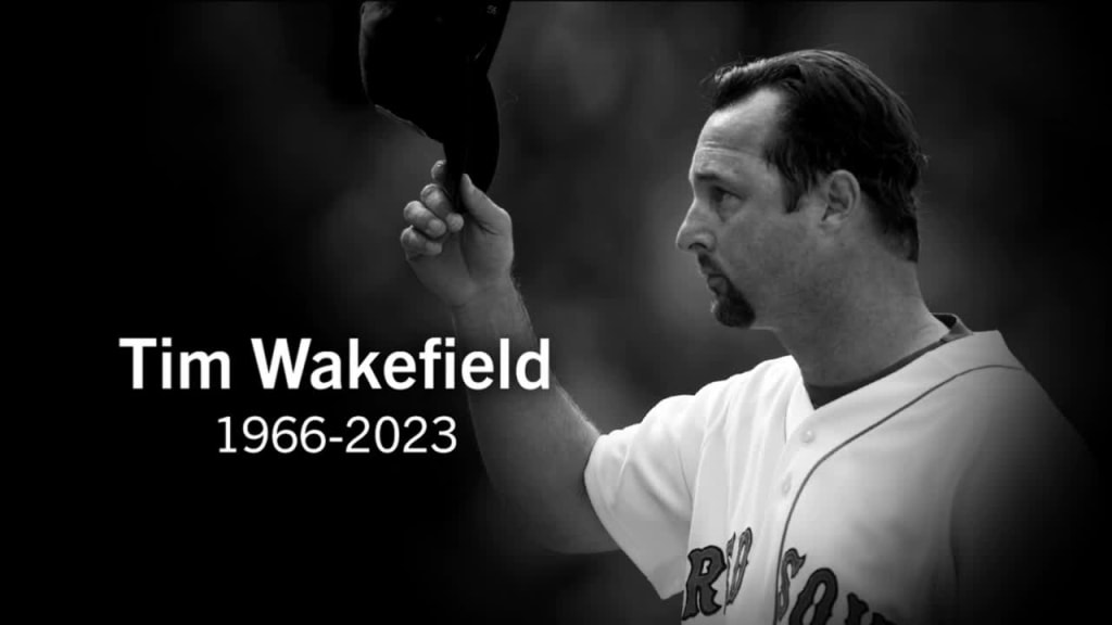 Red Sox Hall of Fame: Jason Varitek, Tim Wakefield honored