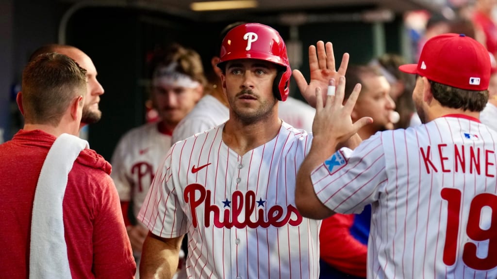 Otto Kemp scores on a wild pitch