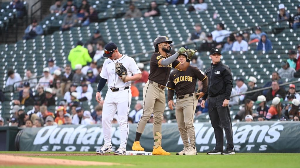Fernando Tatis Jr.'s leadoff single | 04/21/2025 | San Diego