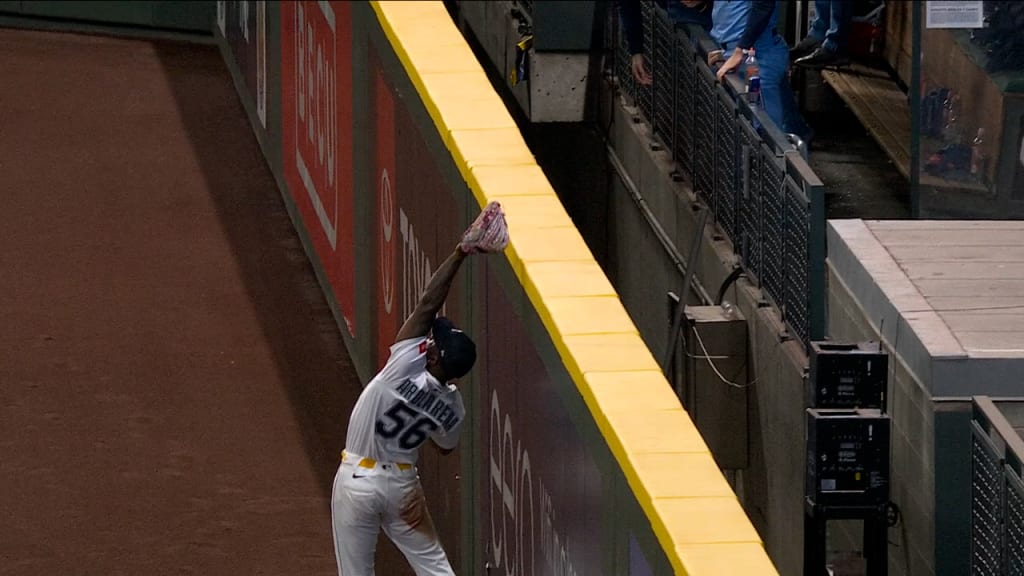 Randy Arozarena llega a Seattle Mariners parea reforzarlos en la pelea