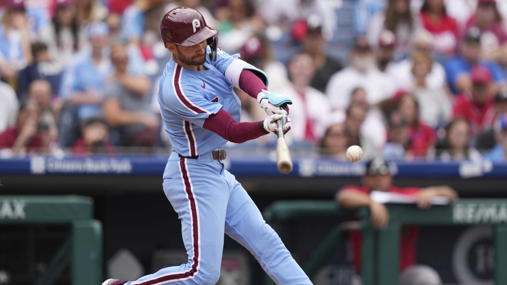 Trea Turner pega hit remolcador