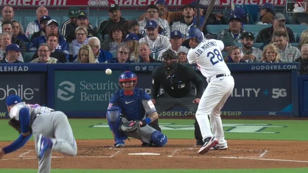 J.D. Martinez's solo home run (3), 04/18/2023