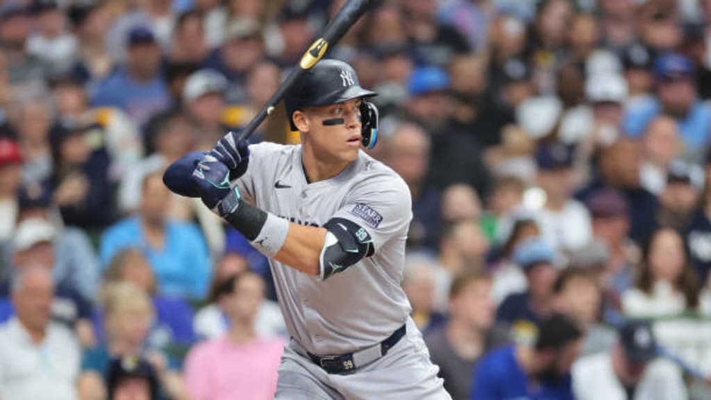 Aaron Judge's solo homer (6)