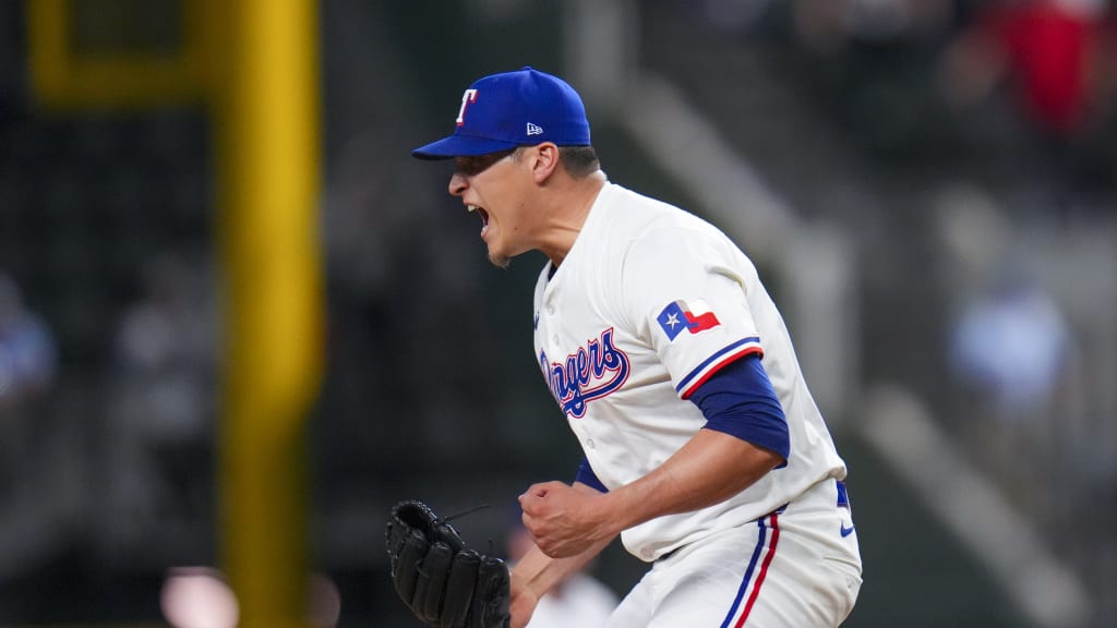 Robert Garcia secures the Rangers' shutout win