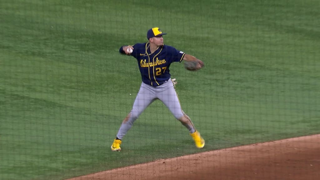 Milwaukee Brewers on X: While we wait for the rain to stop, here's a pic  of Willy Adames.  / X