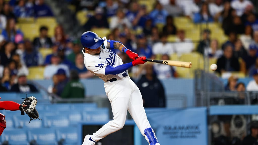 Andy Pages collects his first Major League hit | 04/16/2024 | Los Angeles  Dodgers