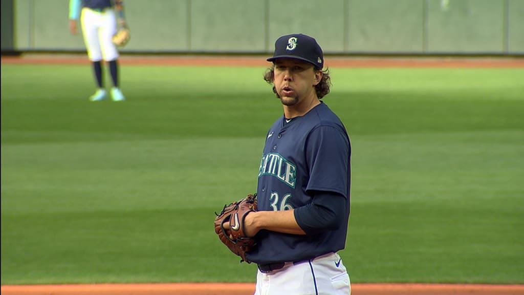 Logan Gilbert K's Nicky Lopez