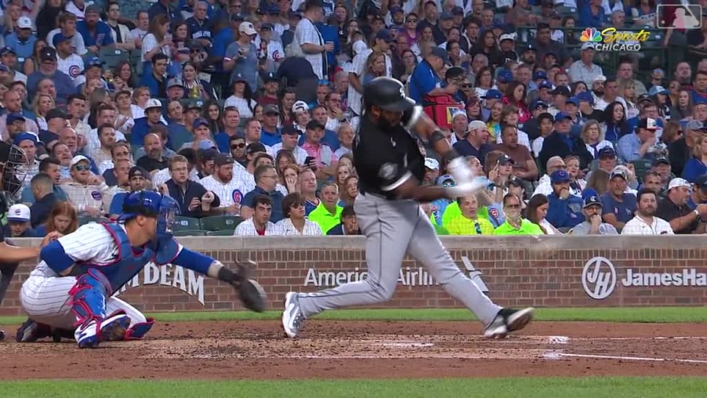 WATCH: White Sox' Elvis Andrus hit by pitch during 3rd Inning