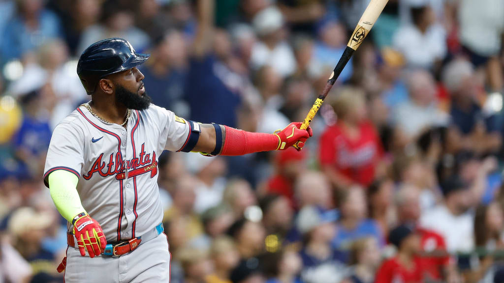 Marcell Ozuna crushes a solo homer (31)