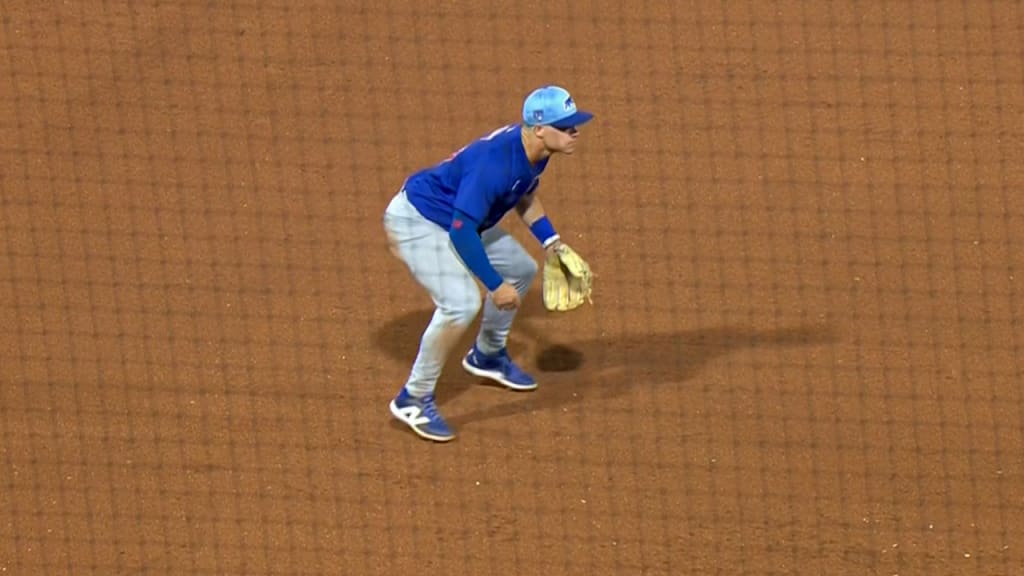 Matt Shaw makes a slick play at third base