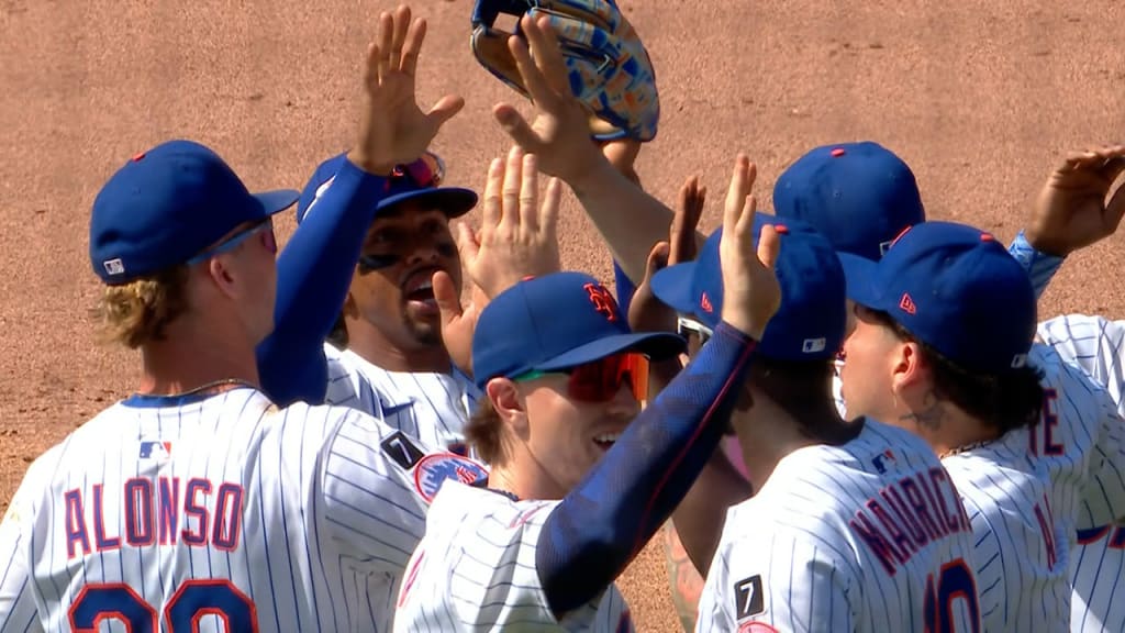 Edwin Díaz earns the save against the Angels | 07/23/2025