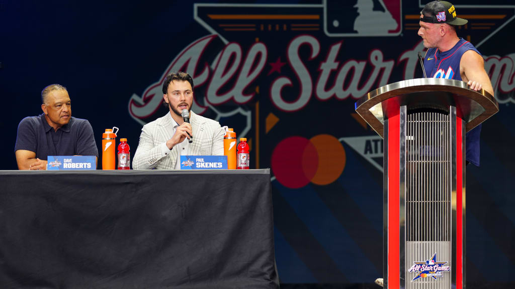 パイレーツのポール・スキーンズがオールスターの会見に登場