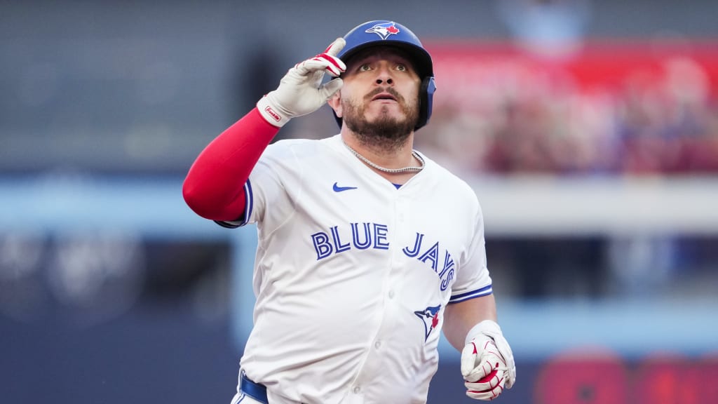 Alejandro Kirk's two-run home run (11)