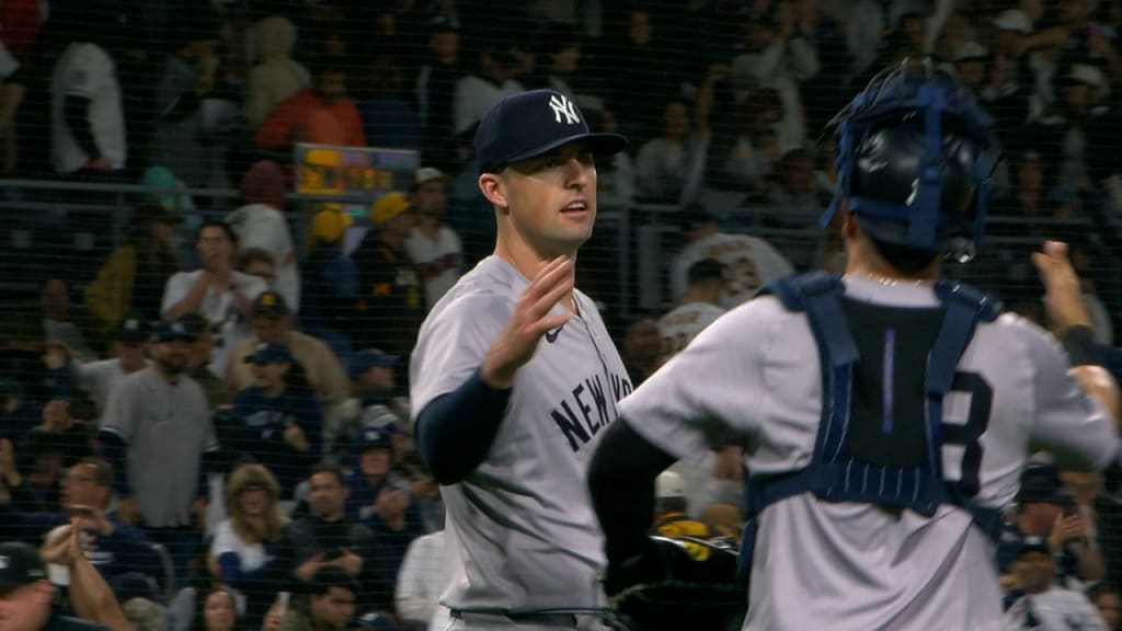 Oswaldo Cabrera fields the final out