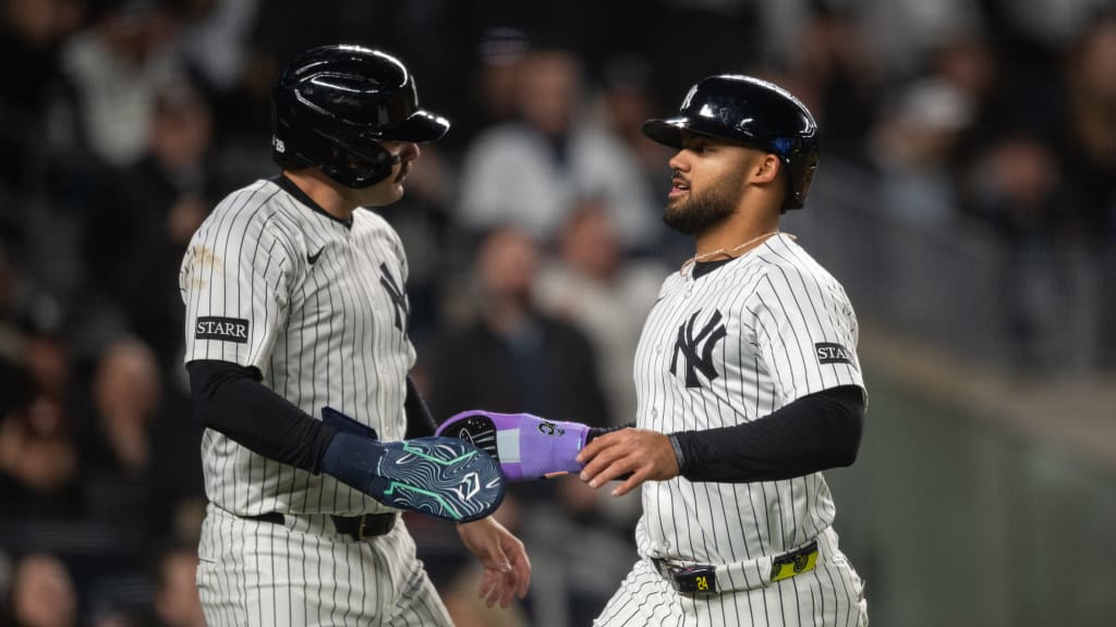 The Yankees score two runs on Josh Naylor's error