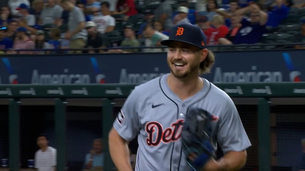 Zach McKinstry takes the mound, ends the 9th | 06/05/2024 | Detroit Tigers
