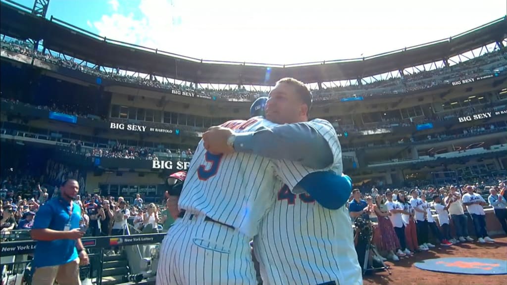 Bartolo Colon honored pregame, 09/17/2023