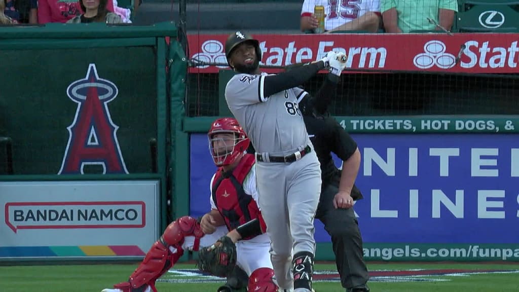 4-for-4. Luis Robert Jr. is hot today!