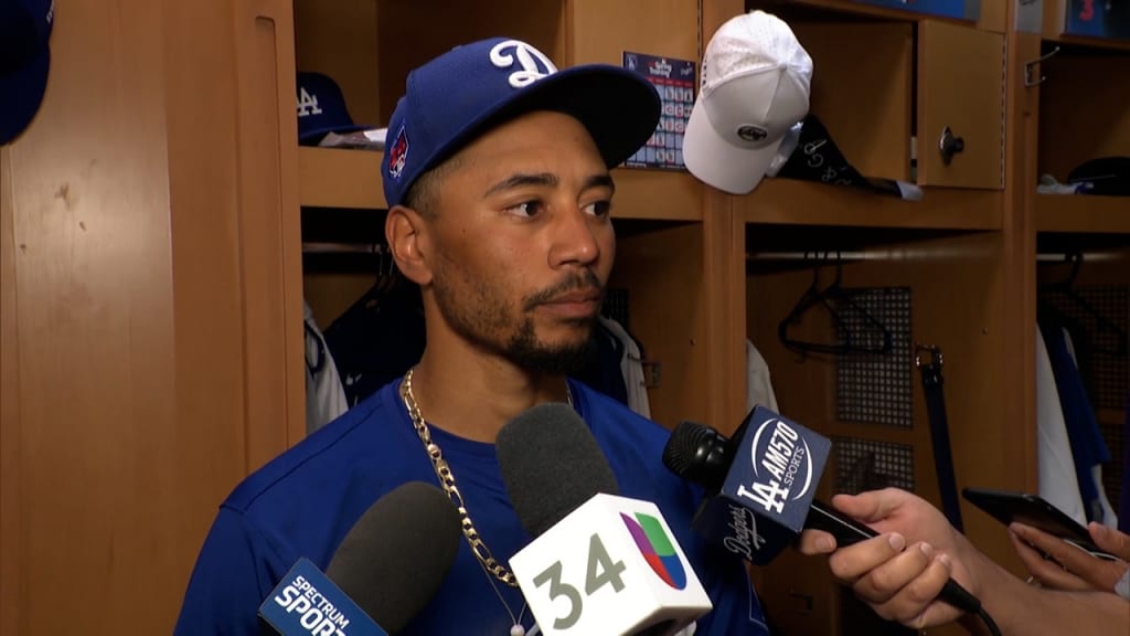 Mookie Betts on adjusting to shortstop