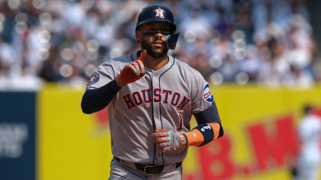 Carlos Correa's solo home run (9)