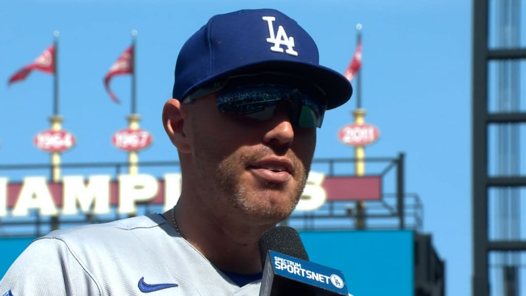 ドジャースのジャスティン・ロブレフスキーがクレイトン・カーショウ