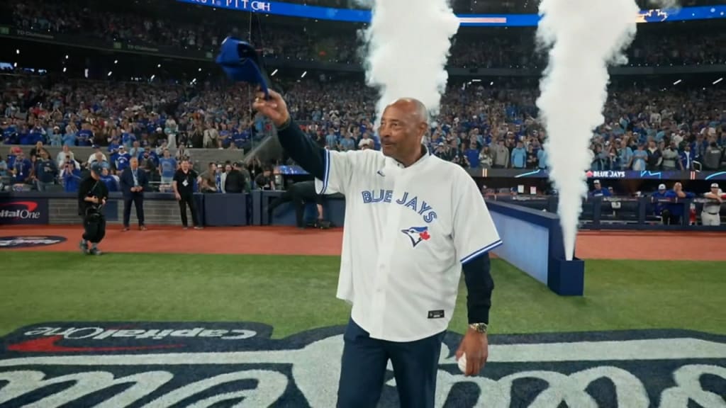 マジェスティック　MLB ブルージェイズ　ジョーカーター　ユニホーム　Lサイズ ジョー・カーターがWS第2戦で始球式