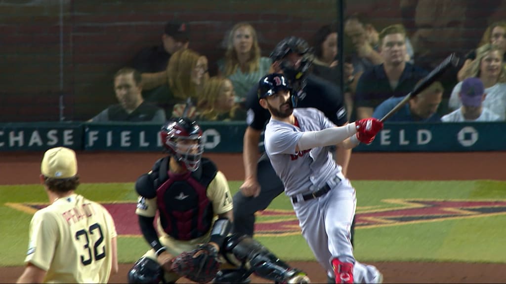 Wong's RBI ground-rule double