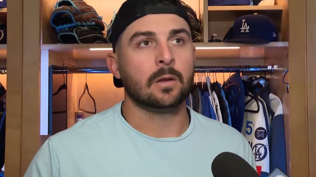 Alex Vesia gives an injury update