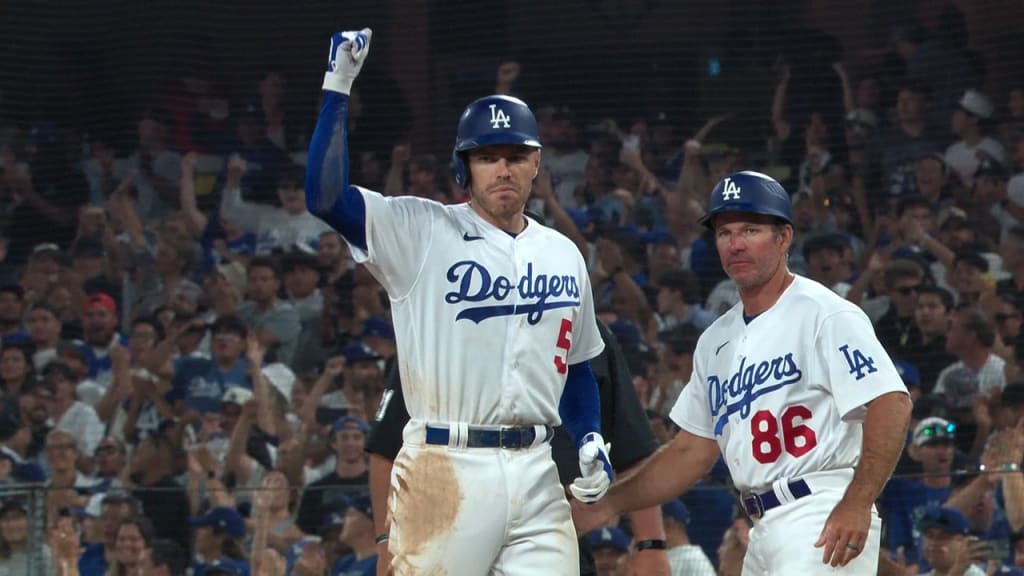 For Dodgers' Freddie Freeman, leading MLB in batting average is