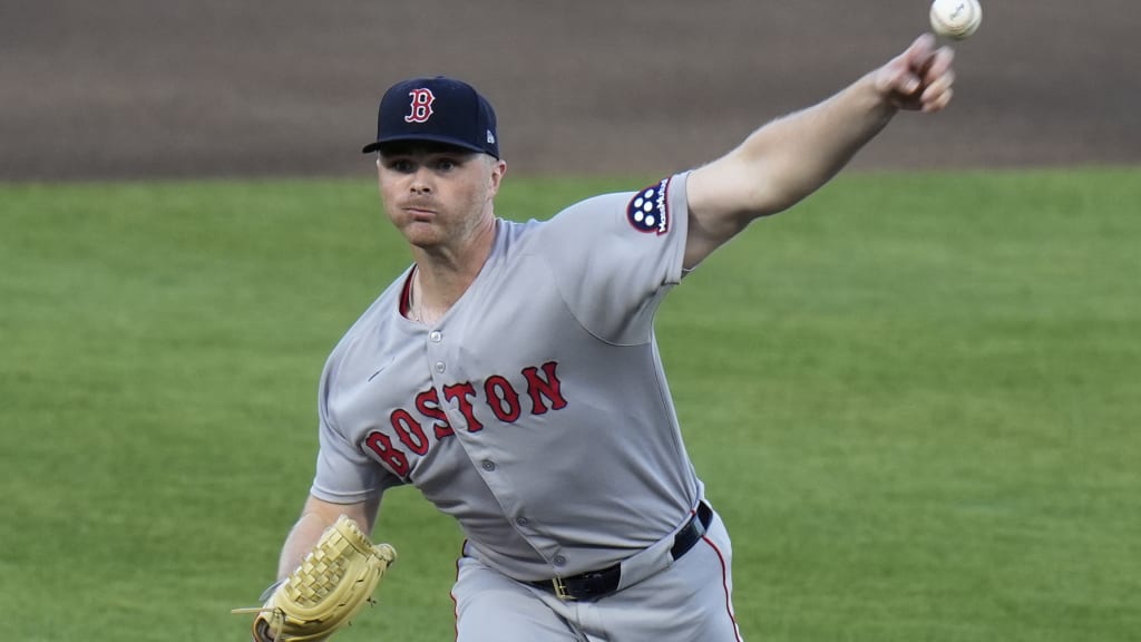 Sean Newcomb strikes out José Caballero