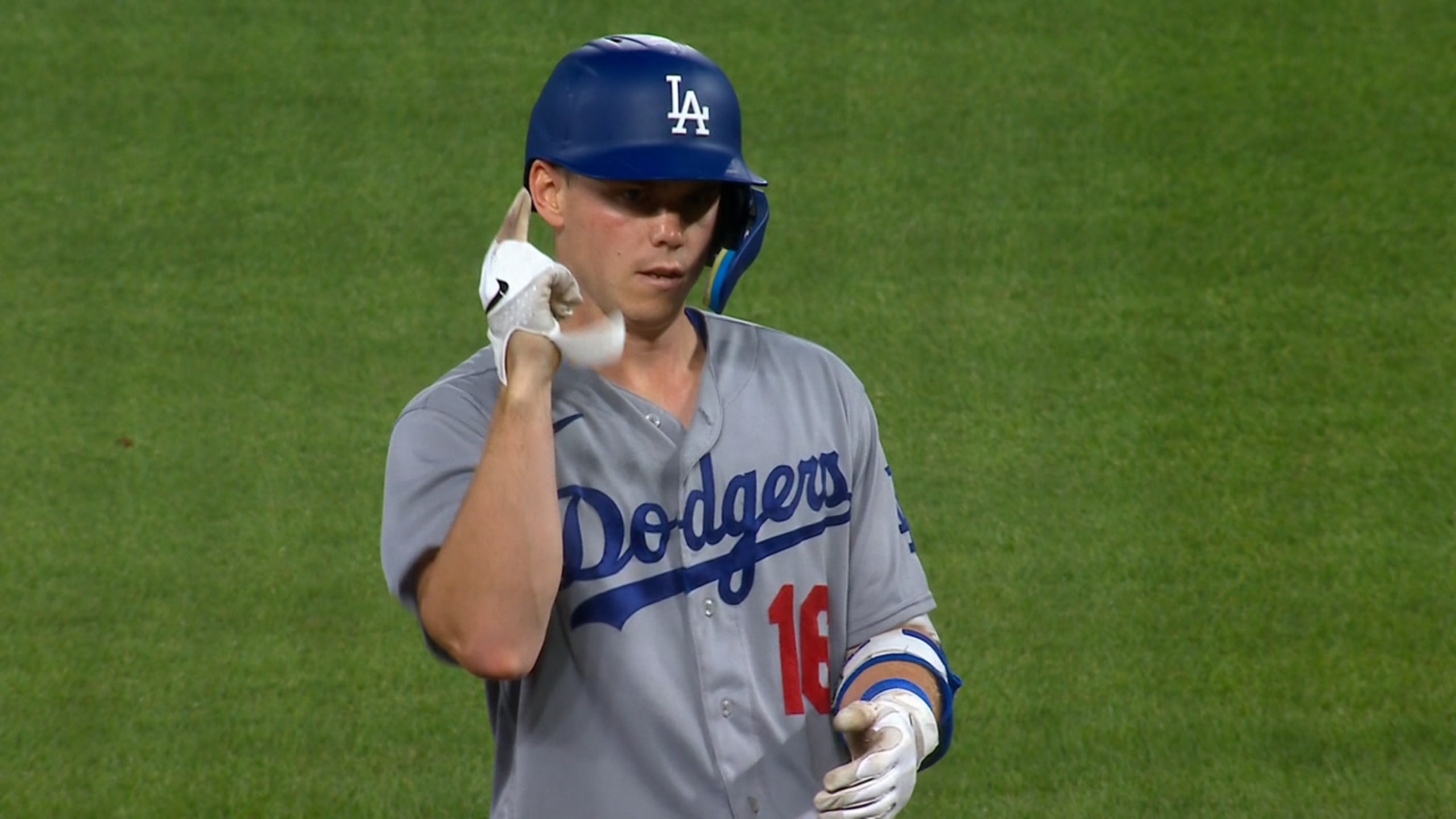 Dodgers 8, Brewers 3: Julio Urias keeps the Dodgers alive as the bats  continue to roll – Dodgers Digest