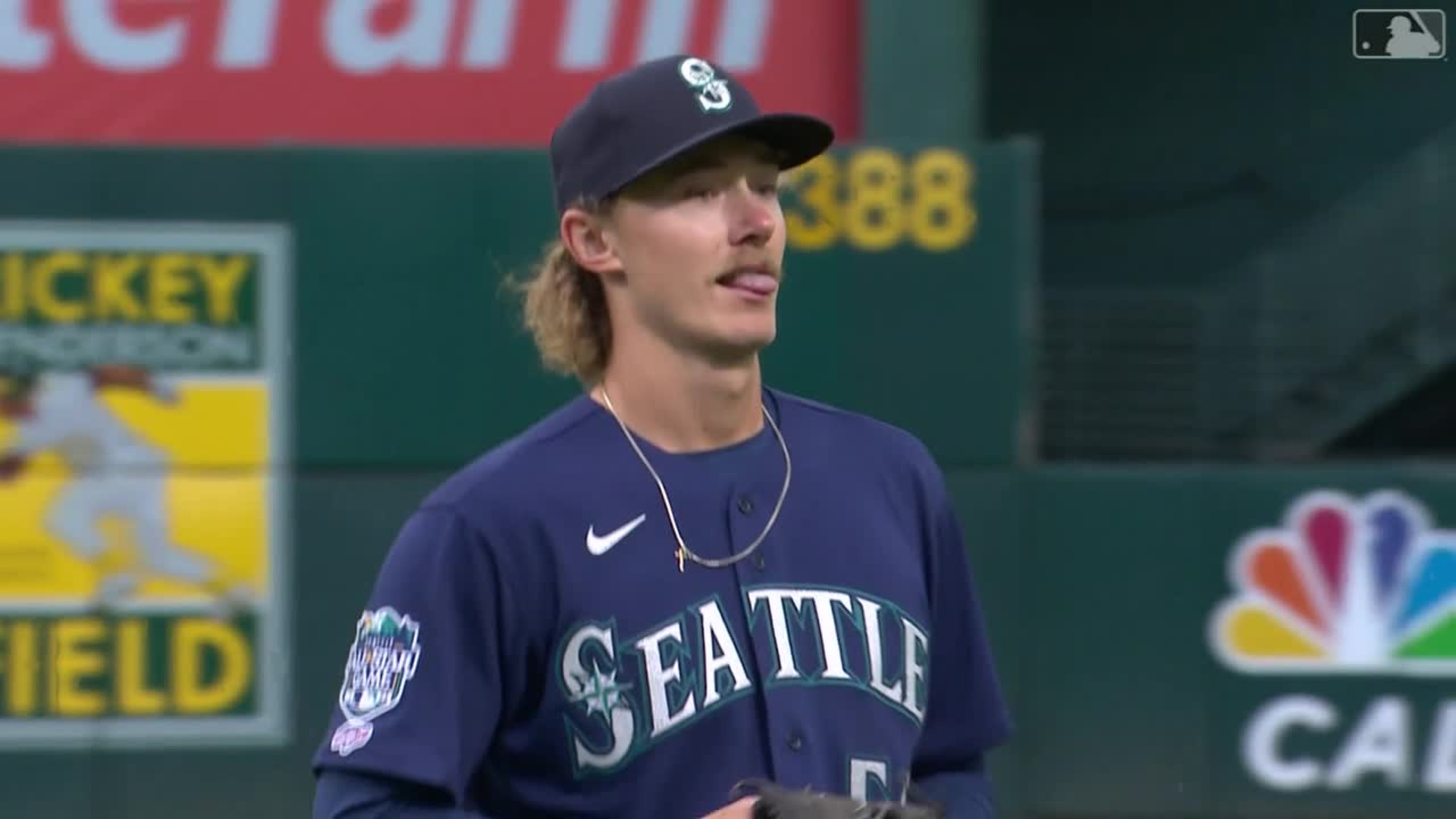 Bryce Miller's electric MLB debut