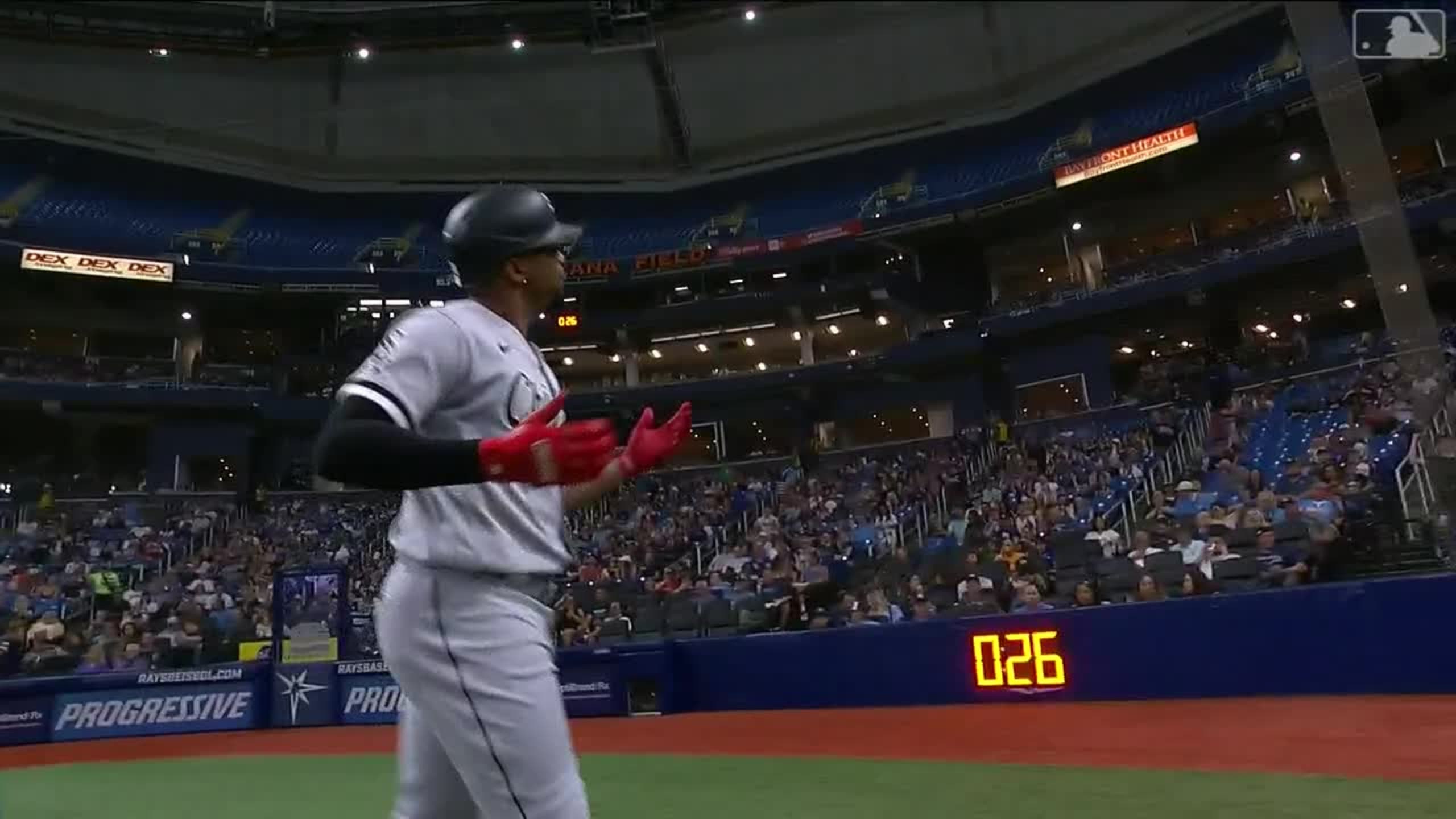 Luis Robert Jr.'s solo HR (18), 06/19/2023