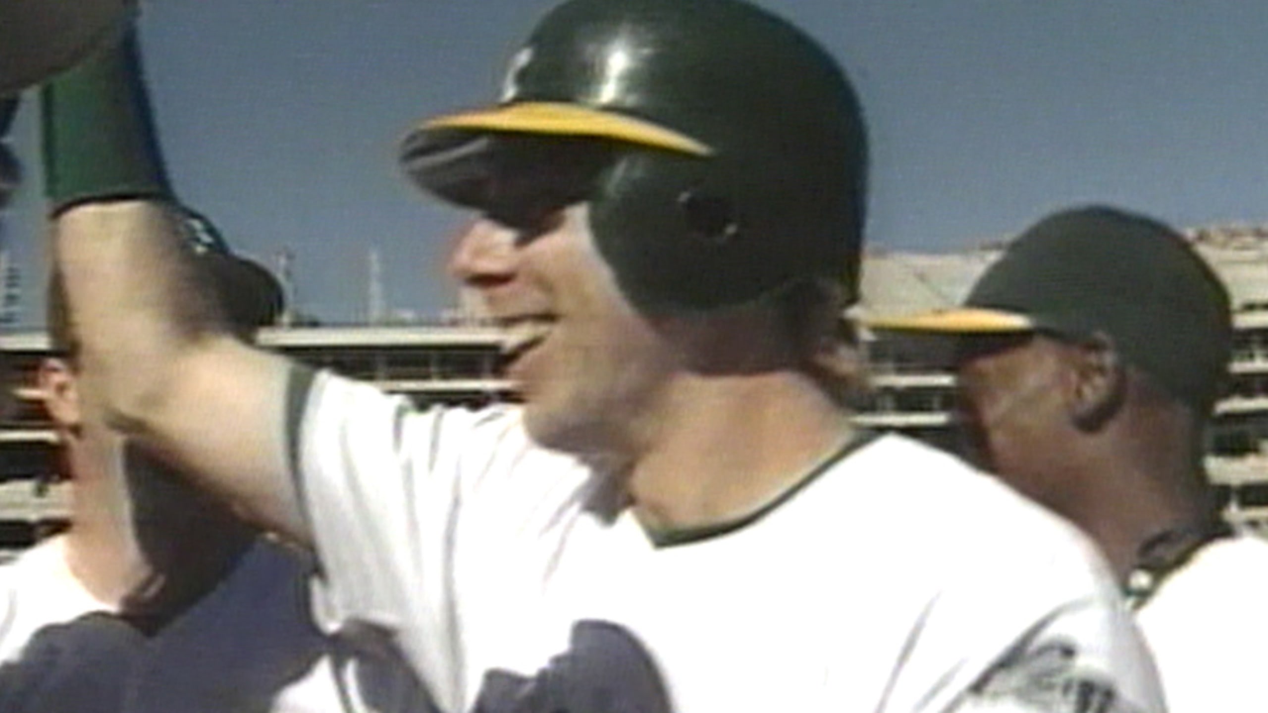 Brosius hits walkoff home run