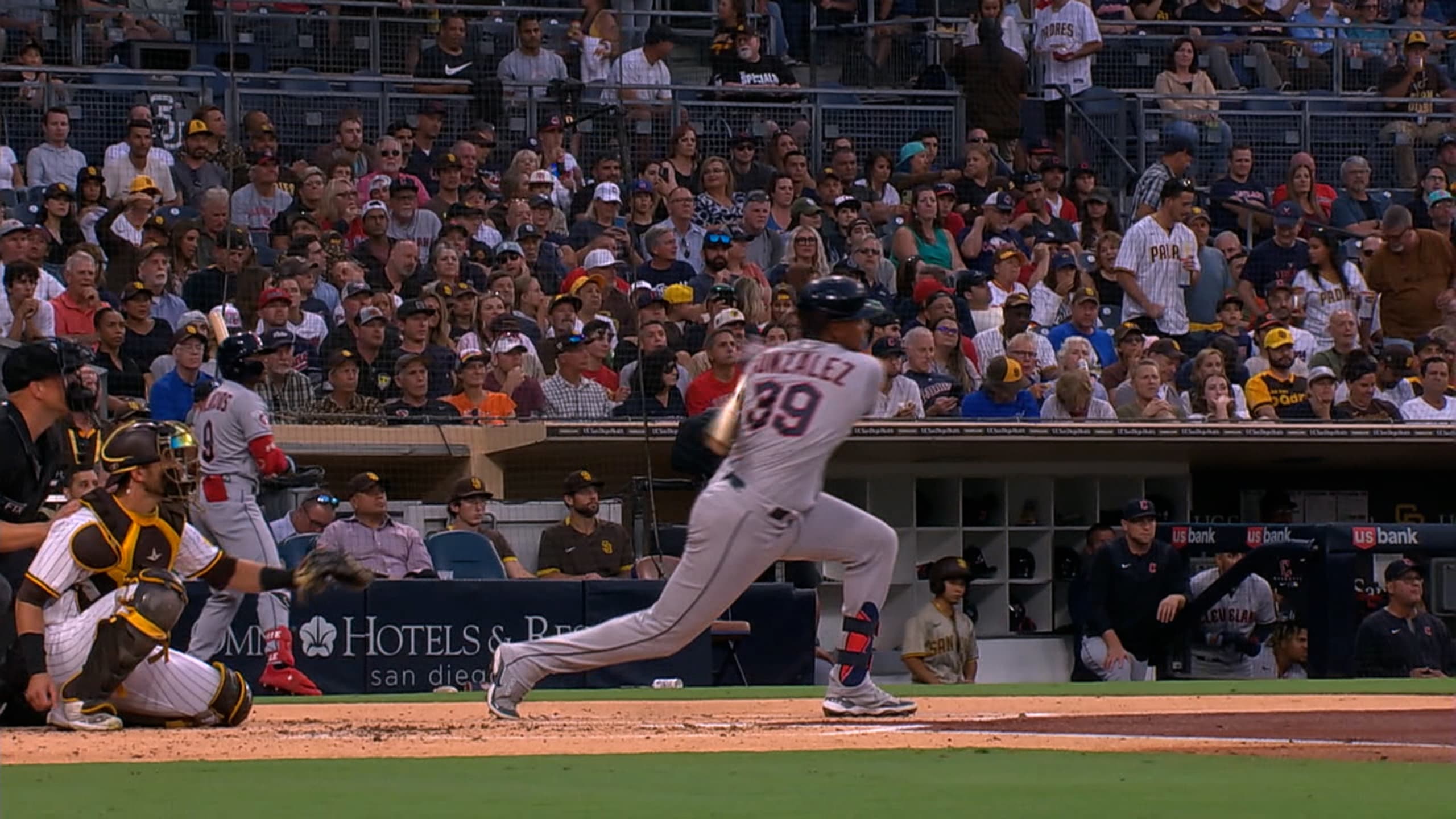 Gonzales Makes MLB Debut — AppleSox