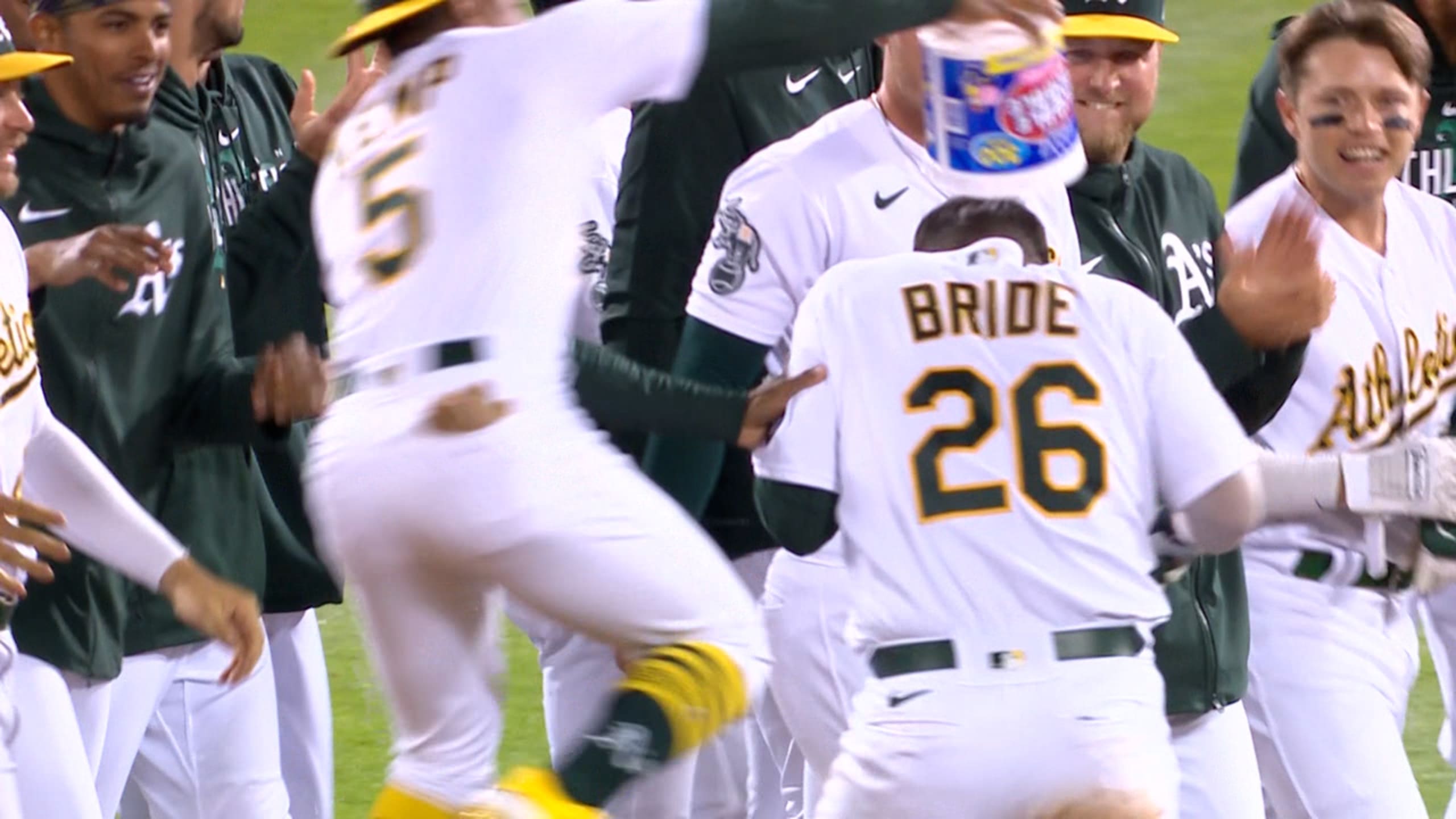 Recap: lost to the worst team in baseball LMAO how do you lose to the 2022  Oakland A's - Toronto Blue Jays fans infuriated by team's loss to the  Oakland Athletics