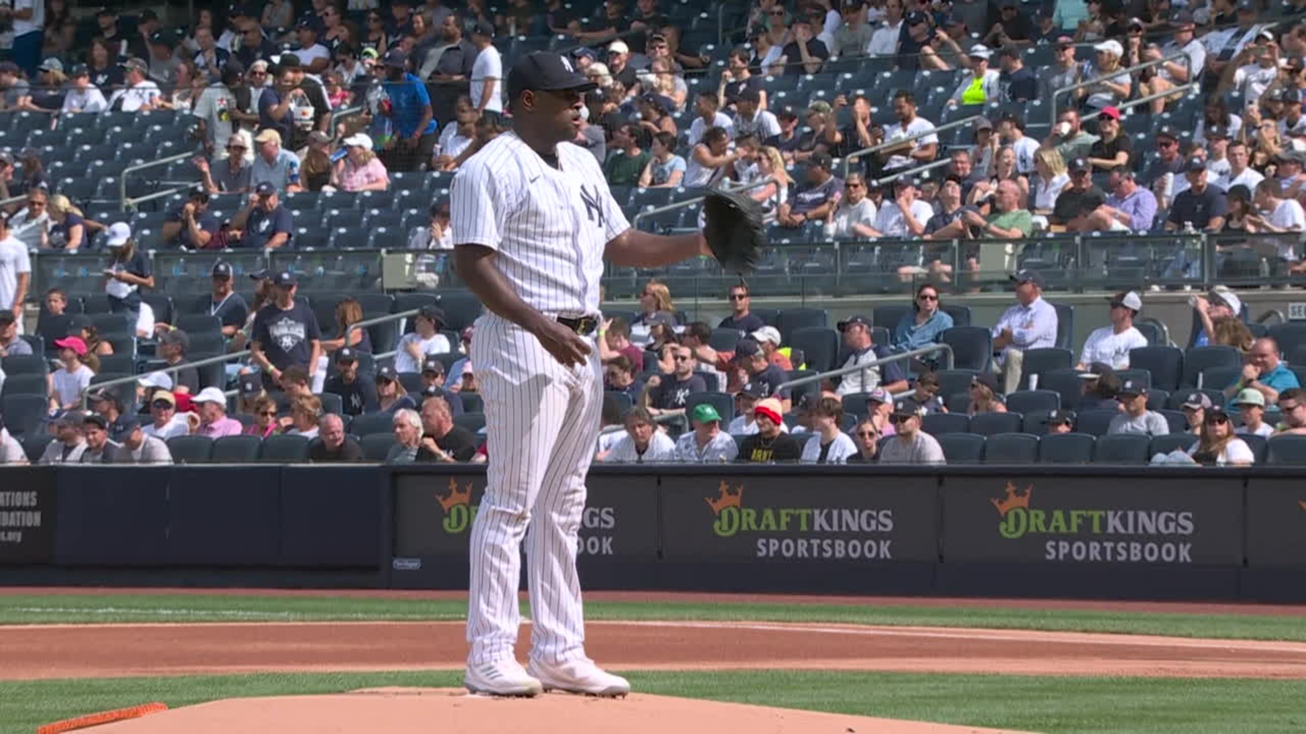 Luis Severino New York Yankees Game-Used #40 White Pinstripe Jersey vs.  Texas Rangers on June 24, 2023