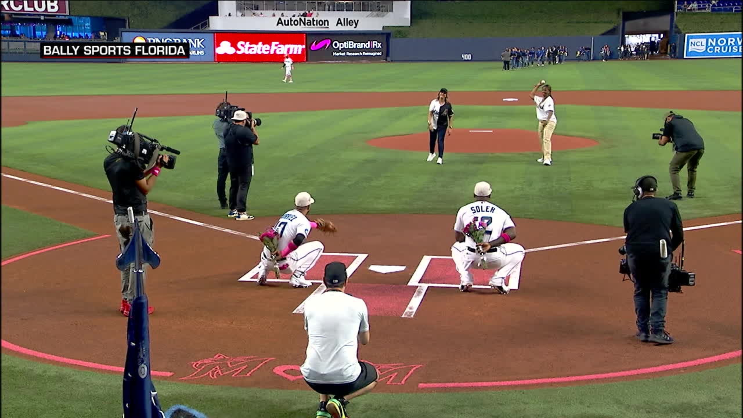 Marlins celebrate Mother's Day