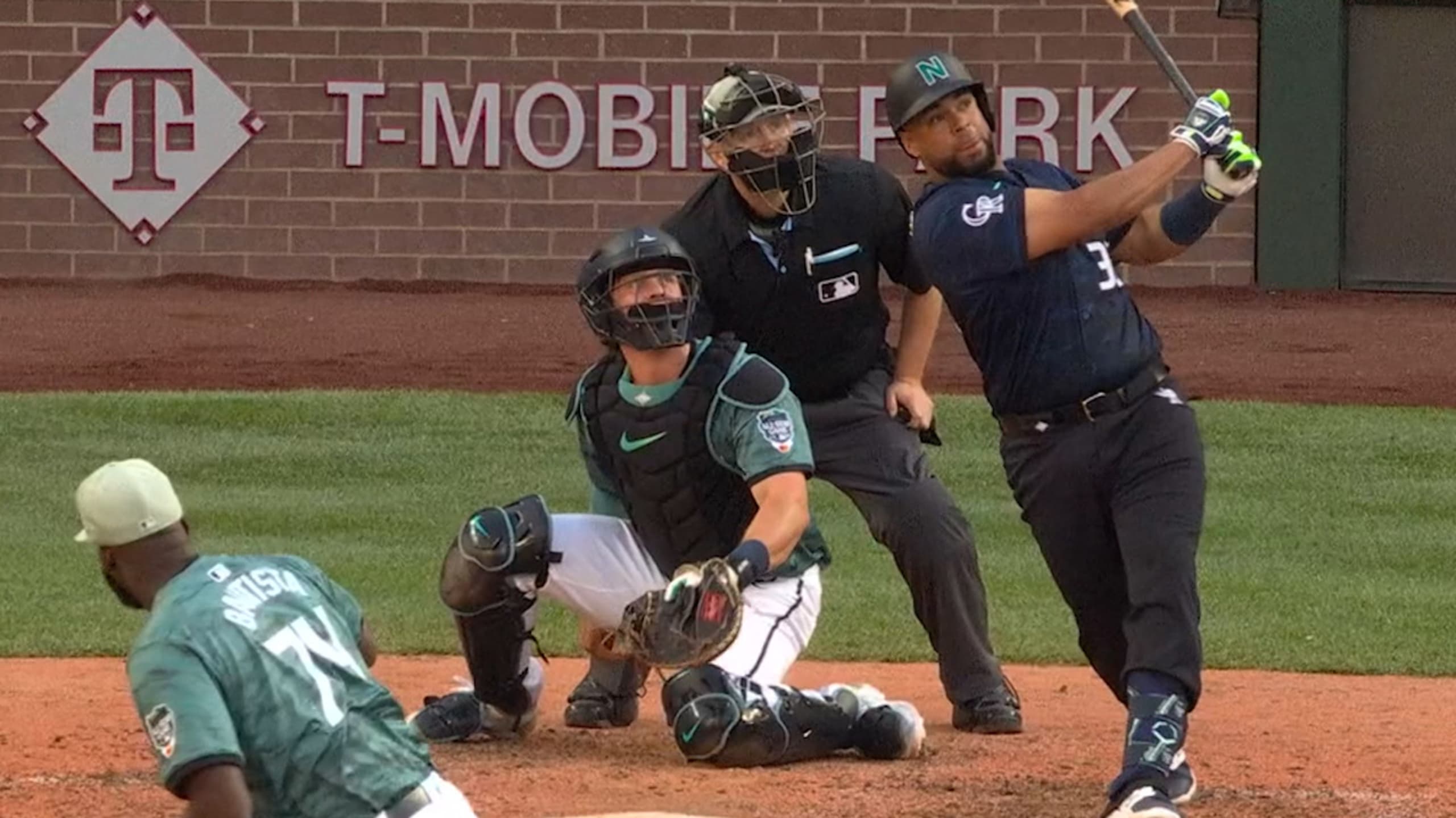 Elias Diaz Hits Game-Winning Home Run To Give National League