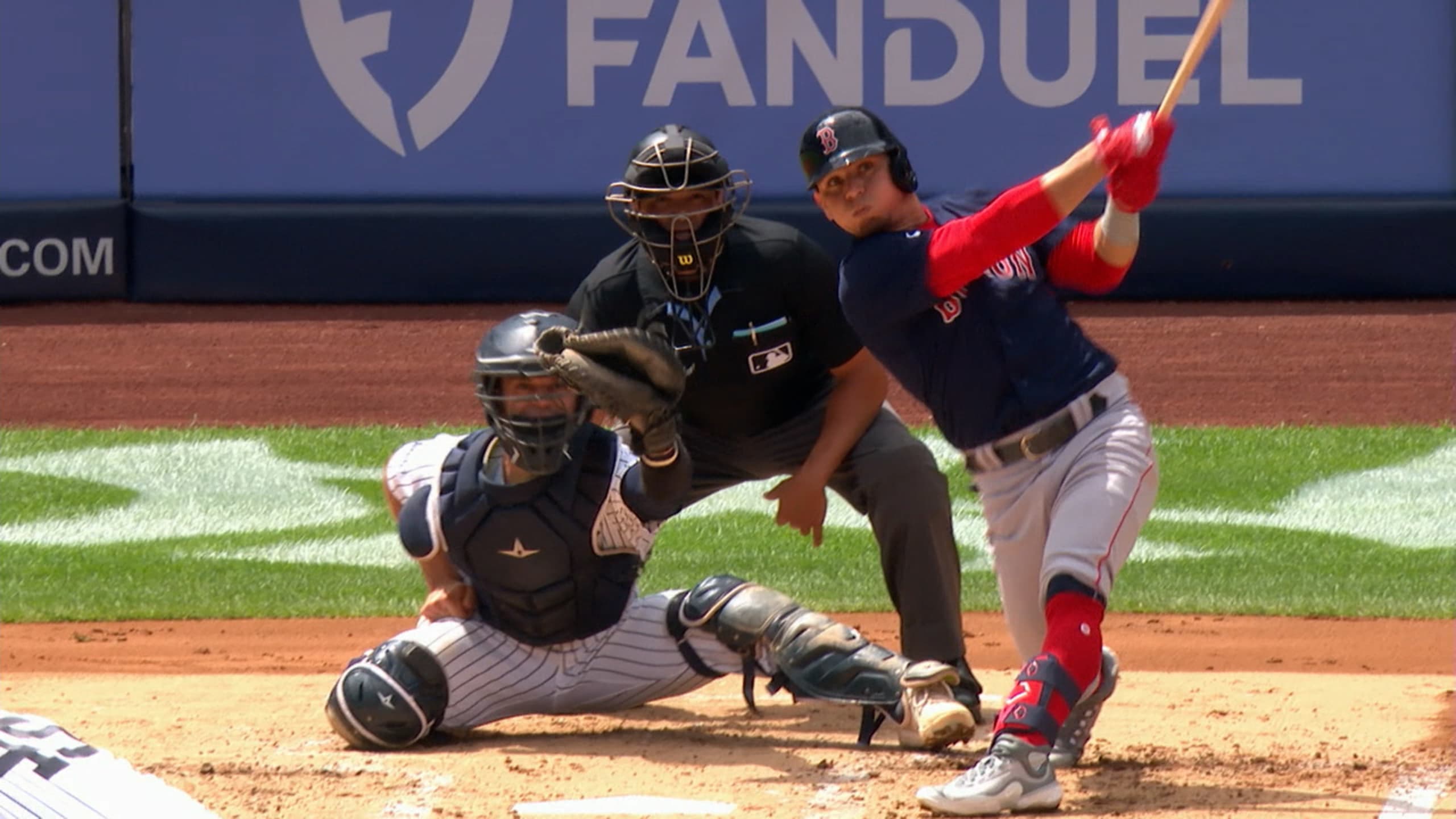 MLB Field of Dreams Game: Yankees' late rally thwarted in 9-8 loss -  Pinstripe Alley