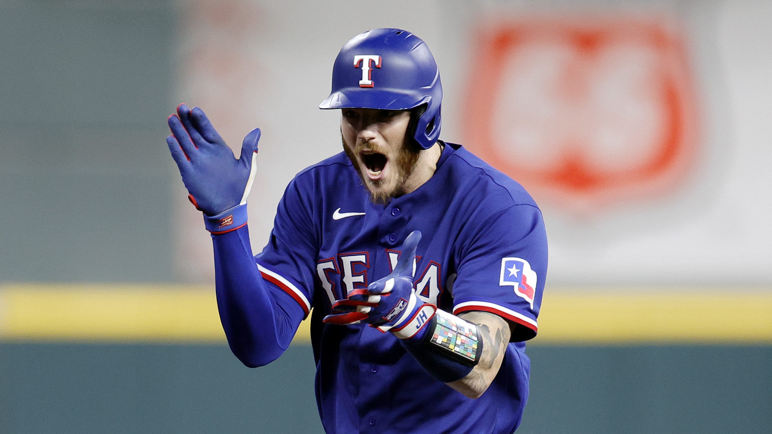 Watch: Rangers' Adolis García crushes grand slam in crucial ALCS Game 6 win  vs. Astros