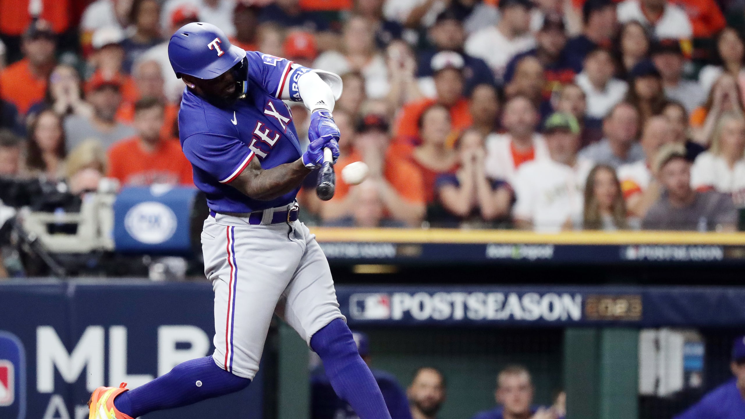 Astros fans let Adolis Garcia hear it during first at-bat of Game 6